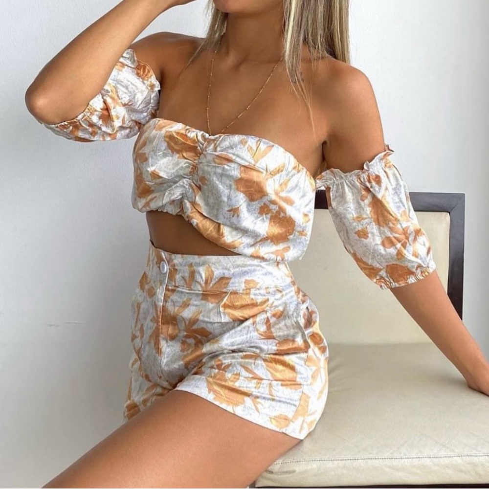 2 pieces set woman’s small